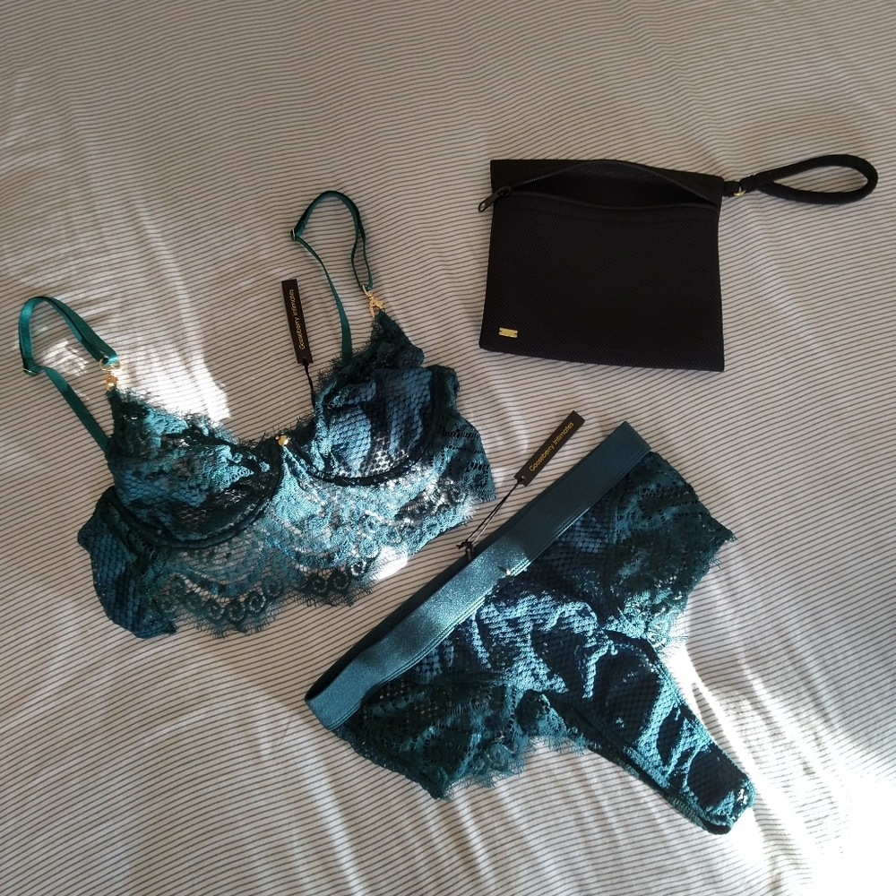 Emerald Demi Bra & High Waist Thong Set